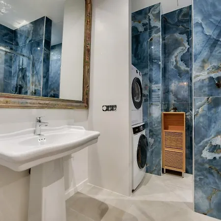 アパート Art 2 パリ